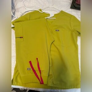 Figs Lime Green Technical Collection Top medium safety green with pink accent